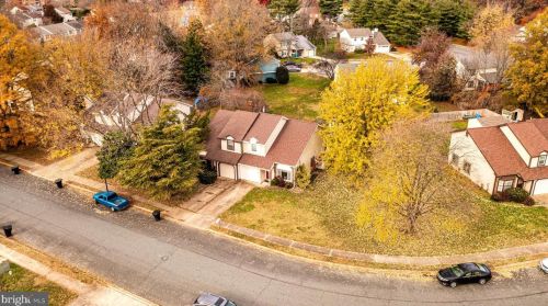 215 Grn Blade Dr, Dover DE  19904-2643 exterior