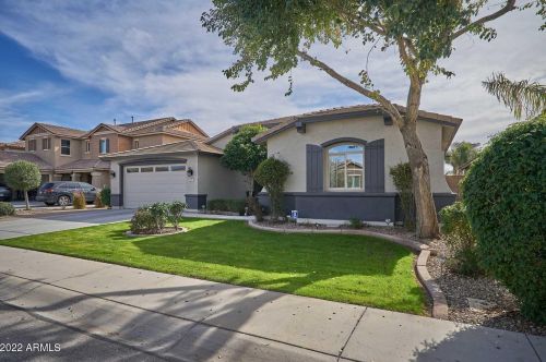 2457 Orleans Dr, Gilbert, AZ 85298-2347
