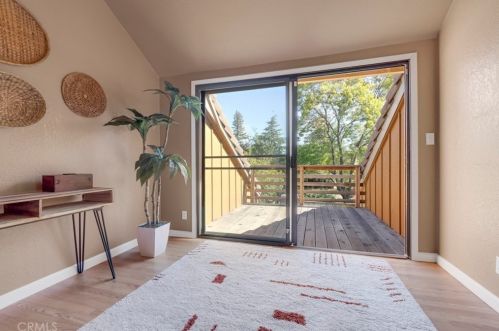 8 Alameda Park Cir, Chico CA 95928-4174 exterior