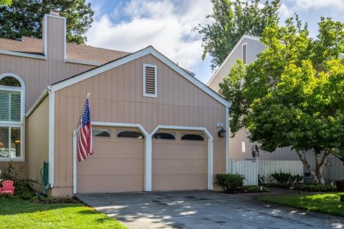 2317 Morningside Cir, Santa Rosa, CA 95405-9130