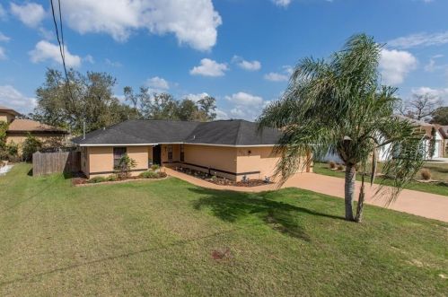 328 Dartmouth Ave, Brooksville, FL 34606-5437