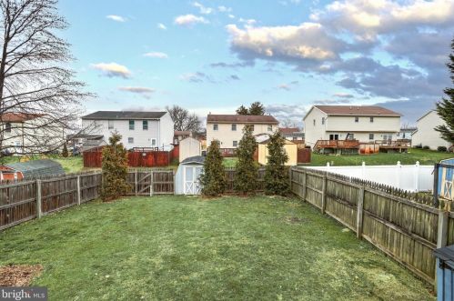 125 Edward St, Hanover PA  17331-2728 exterior