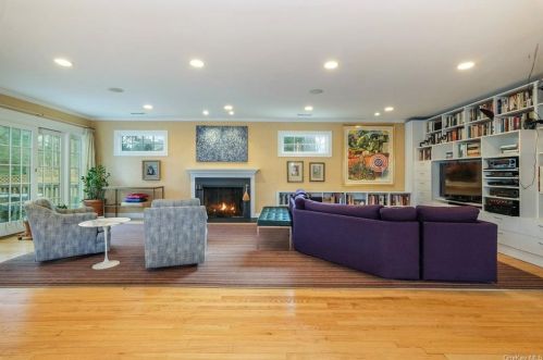 34 Sammis Ln, White Plains, NY 10605-4726