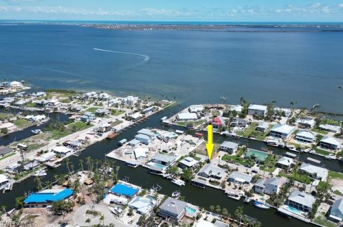 3594 Rita Ln, Saint James City, FL 33956-2203
