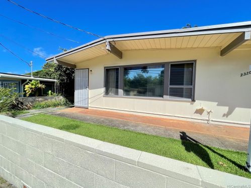 2320 Amoomoo St, Pearl City, HI 96782-1354