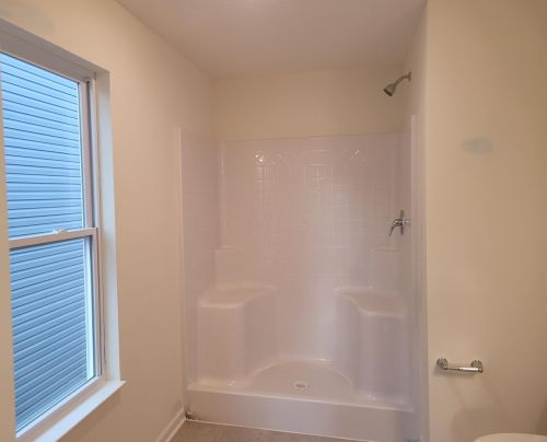 2912 Horsham Dr, Darbydale OH  43123-2116 exterior