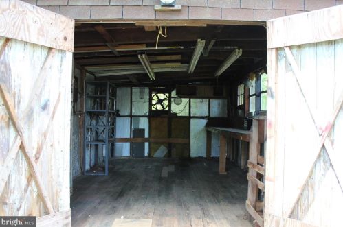 2030 Oak Ave, Jamison PA  18929-1004 exterior