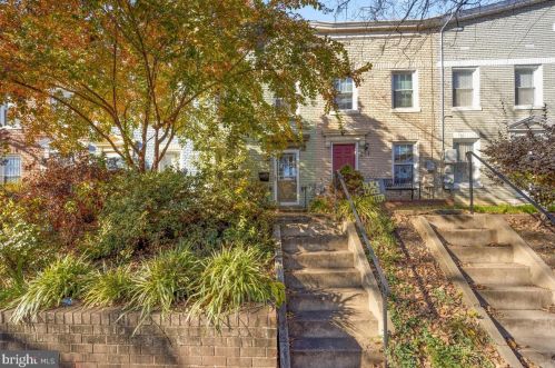 243 17th St, Washington, DC 20003-1641