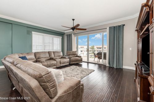 590 Banana River Dr, Merritt Island, FL 32952-3042