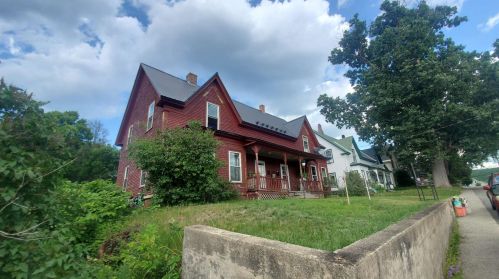 10 Preble St, Northumberland, NH 03582-4133
