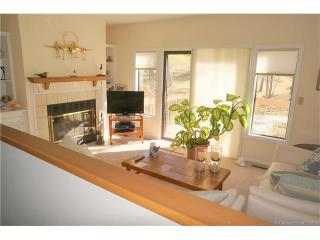 14 Ashford Dr, Avon, CT 06001-4551