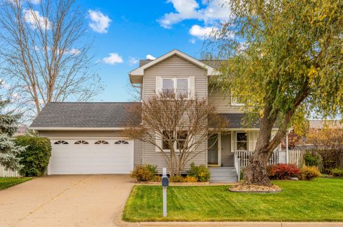 3103 Meadow Lark Ln, Holmen, WI 54636-9174