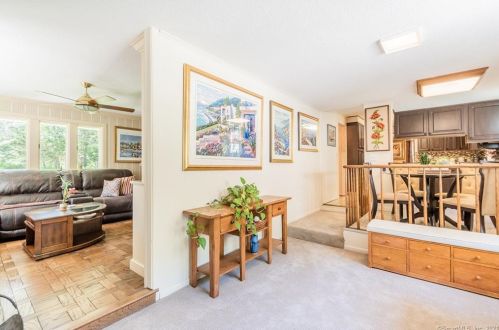 10 Lee Dr, Lyme CT  06371-2111 exterior