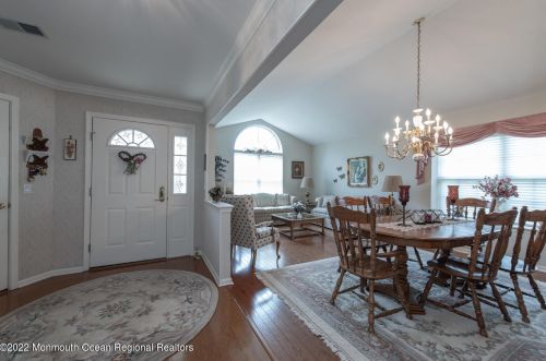 21 Oakmont Rd, Lakewood NJ  08701-5764 exterior