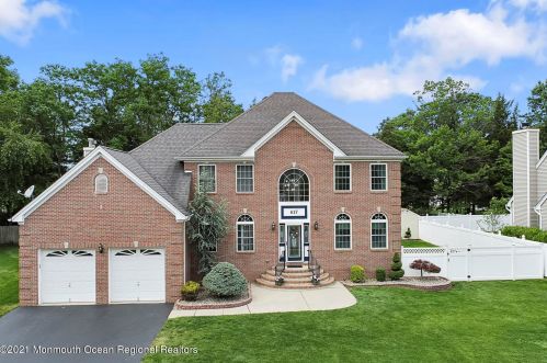 617 Windcrest Ct, Bricktown, NJ 08724-1300