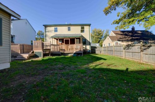 77 Lockwood Ave, Woodbridge NJ  07095-3615 exterior