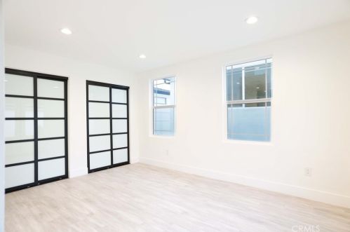 11512 La Maida St, North Hollywood CA  91601-4323 exterior