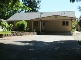 17519 26th Ave, Bryant, WA 98223-9651
