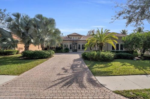 14862 Tybee Island Dr, Naples FL  34119-4826 exterior