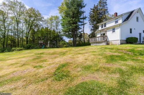 286 Germantown Rd, West Milford NJ  07480-2407 exterior