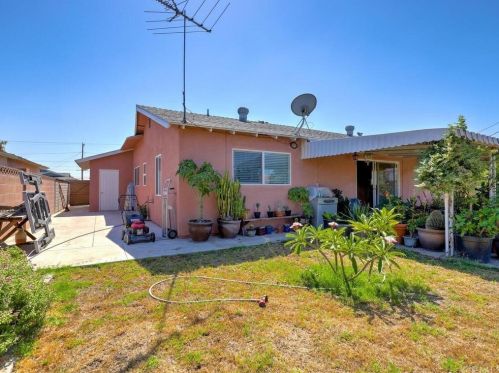 7845 La Mirada Cir, Buena Park CA  90620-2308 exterior