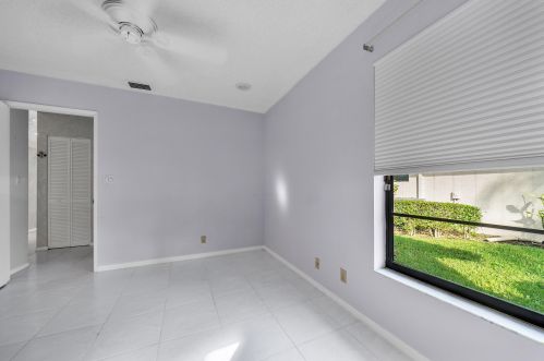6376 Kings Gate Cir, Delray Beach FL  33484-2429 exterior