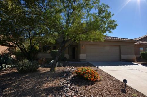 7926 Iron Ridge Dr, Tucson, AZ 85743-1064
