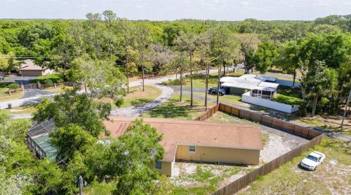 5476 Lk Le Clare Rd, Lutz FL  33558-8013 exterior
