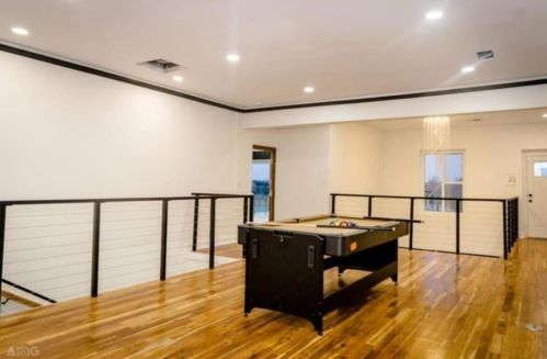 703 Leaning Oak Trl, Richmond TX  77406-4653 exterior