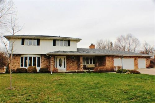 4680 Silver Spur Rd, Panarama Park, IA 52722-5846