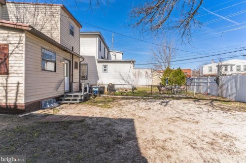 212 Broadway, Gloucester NJ  08030-1103 exterior