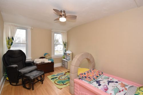 2752 81, Milwaukee WI 53222-3809 exterior