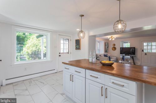 984 Lansdale Ave, Lansdale PA  19446-1620 exterior