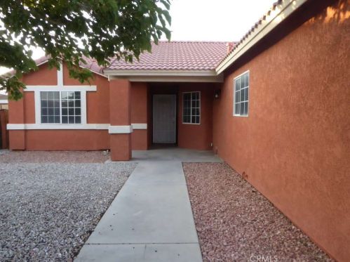 15014 Maribelle Dr, Victorville, CA 92394-1246