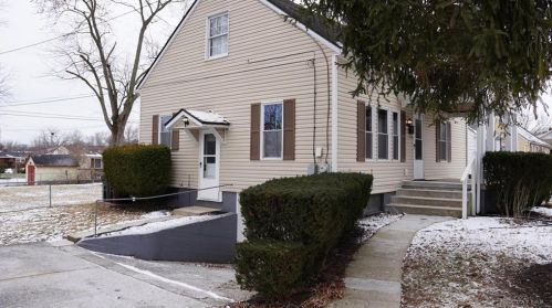 110 Wolf Ave, Englewood, OH 45322-1635