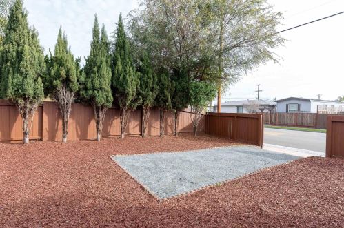 26184 Stanwood Ave, Hayward CA  94544-2736 exterior