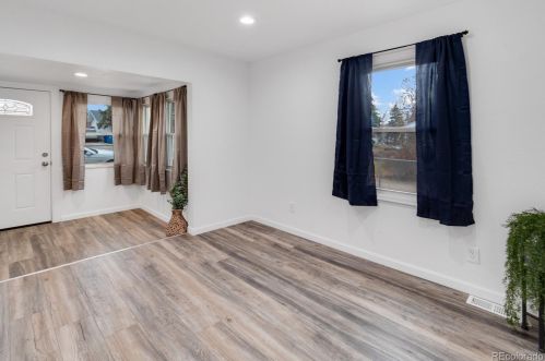 3125 Logan St, Englewood CO 80113-6843 exterior