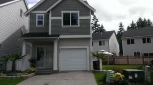 203 Miramar Cir, Bremerton, WA 98311-8525