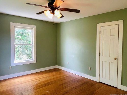 1134 Hartford Tpke, Vernon CT  06066-4513 exterior