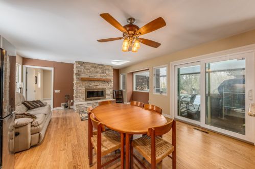 8801 Hart Dr, Waterford WI  53185-1364 exterior