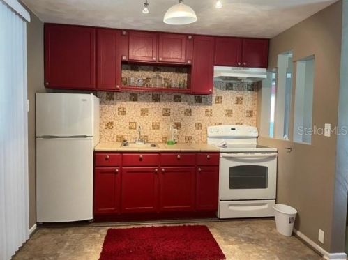 753 29th Ave, Saint Petersburg, FL 33704-2016