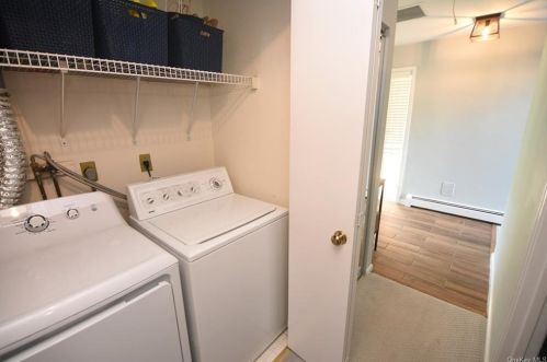 1210 Eagle Bay Dr, Crotonville NY  10562-2355 exterior