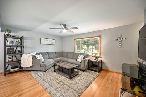 2101 116, Milwaukee WI 53226-2106 exterior