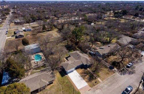 918 Hillcrest St, Denton TX  76201-2407 exterior