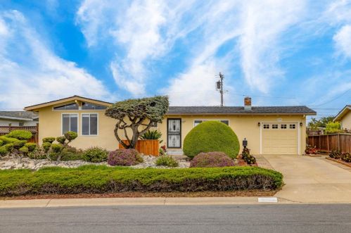 3227 Susan Ave, Marina, CA 93933-2630