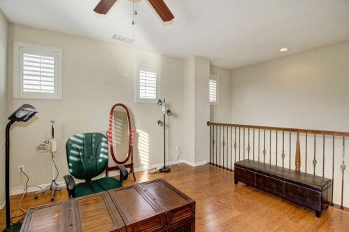 9872 Winkle Cir, Elk Grove CA  95757-6276 exterior