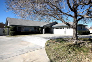 43259 Sinnott St, Lancaster, CA 93536-5500