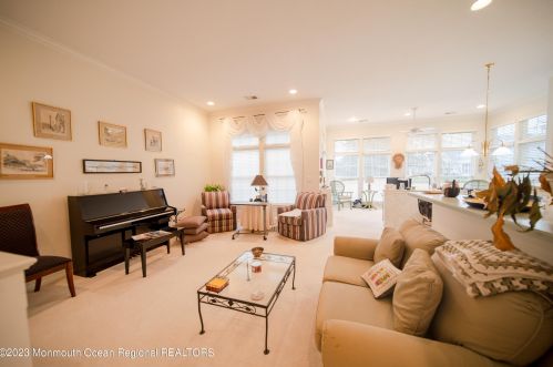 13 Goldensprings Dr, Lakewood NJ  08701-7384 exterior