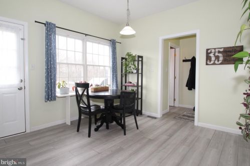 35 Marble House Dr, Bear DE  19701-4023 exterior