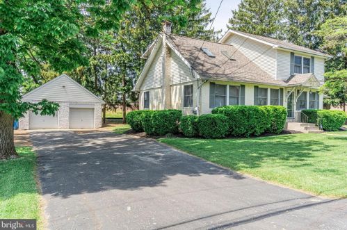 147 Charles St, Norristown, PA 19406-2505